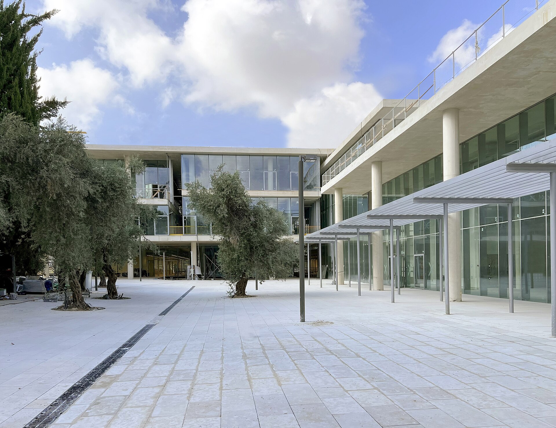 Bezalel Academy of Arts and Design — Jérusalem, Israël — arts appliqués, orfèvrerie et design